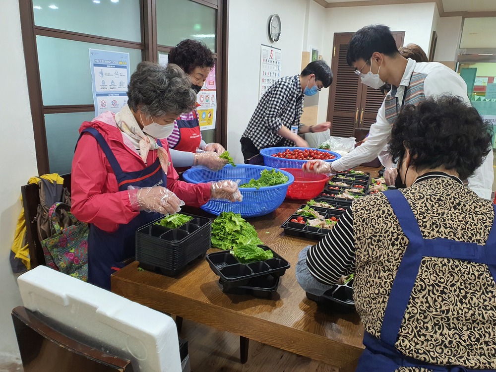 어버이날맞이, 효(孝)도시락 나눔